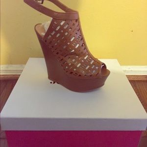 Just Fab heel size 8.5